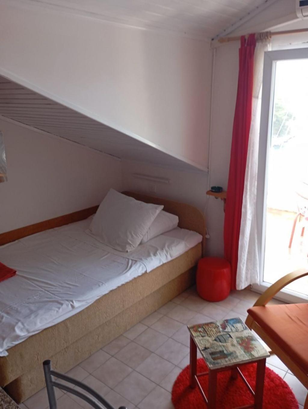 Apartments Ivo - 20M From The Sea Račišće Exterior foto